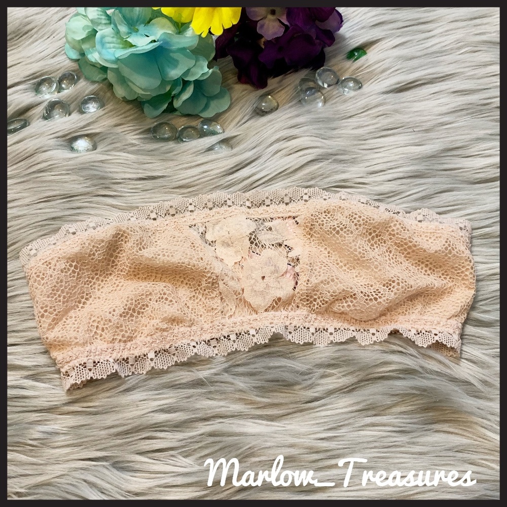 Victoria's Secret Lined Lace Strapless Bralette XS